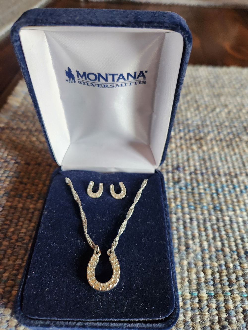 Montana Silversmiths Silver Sparkling Horseshoe Necklace and Earrings